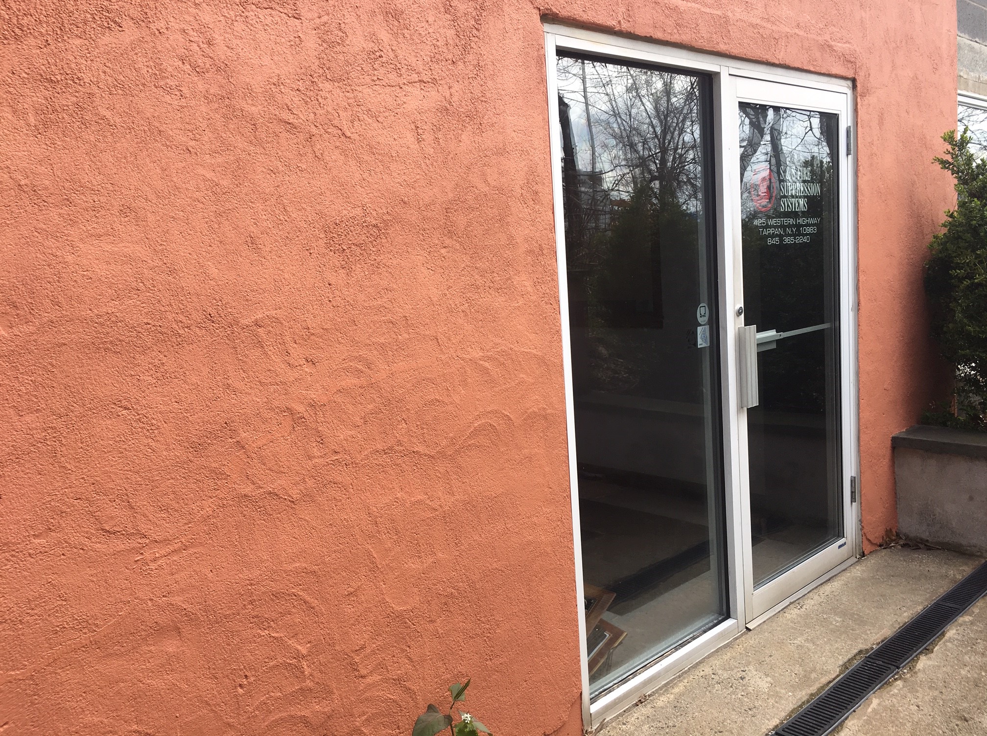 Office space and warehouse