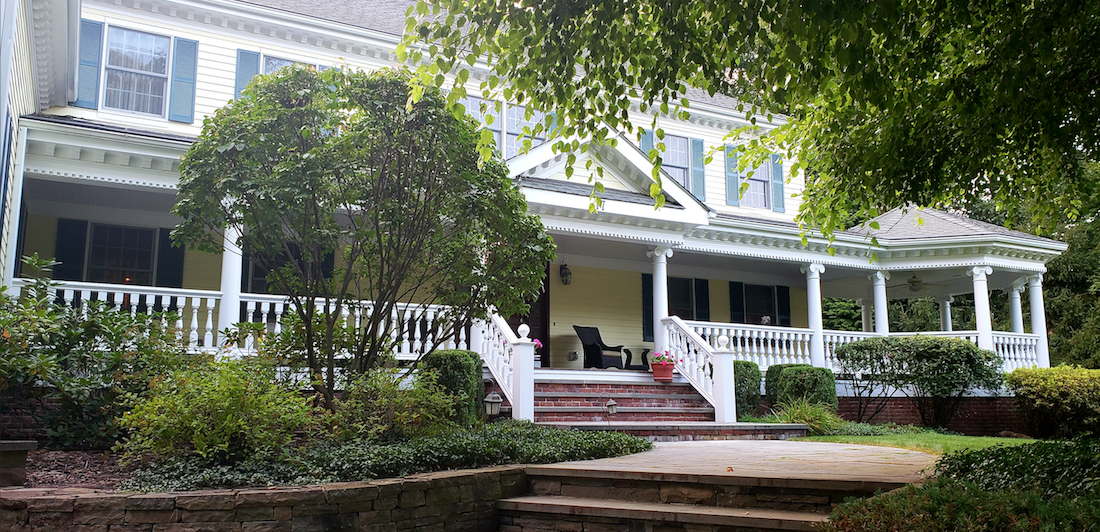 Southern Charm in Pearl River, New York
